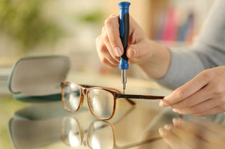 How to Fit and Adjust Your Glasses at Home