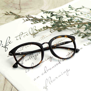 Kaitlyn Oval Eyeglasses - LifeArtVision