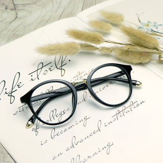 Kylie Plastic Oval Eyeglasses - LifeArtVision